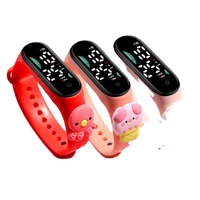 Montre numérique unisexe pour enfants, garçons et filles, étanche, en plastique, avec LED, motif dessin animé unique, design poupée, vente en gros 2026