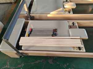 Machine de <span class=keywords><strong>Pilates</strong></span> Reformer en Bois d'Érable Durable et Écologique pour Entraînement du Core, Idéale pour Studios de <span class=keywords><strong>Pilates</strong></span> et Salles de Sport - Modèle E-MA03 - Product Image 6