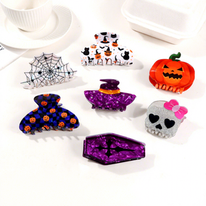Accessoires pour cheveux en PVC pour femmes, thème Halloween, avec motifs griffe, citrouille, crâne, araignée, requin, mignons, amusants et fantaisie, de la marque Gores Jewelry - Product Image 1