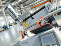 Máquina automática CNC de 800 mm de un solo cabezal para procesamiento de orificios en perfiles de aluminio, fresado y perforación de orificios de cerradura para ventanas y puertas