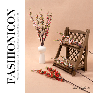 Flores Artificiales de Seda con Tres Ramas de Flor de Durazno, Modelo TH-709, Hechas en China, para Decoración de Bodas, Decoración del Hogar y Eventos Sociales - Product Image 2