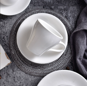 Juego de taza y platillo de cerámica blanca minimalista para espresso, taza de café cónica con logo personalizado para hotel, restaurante, cafetería, tienda, regalo de boda - Product Image 4