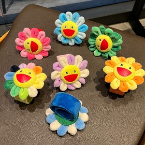 Muñequera de Color Caramelo Suave con Dibujos Animados Creativos para Niñas - Product Image 2