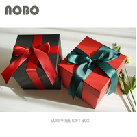 Boîte cadeau de Noël DIY de luxe faite à la main, en papier kraft avec gaufrage et revêtement UV, pour cosmétiques et décorations sur le thème du Père Noël