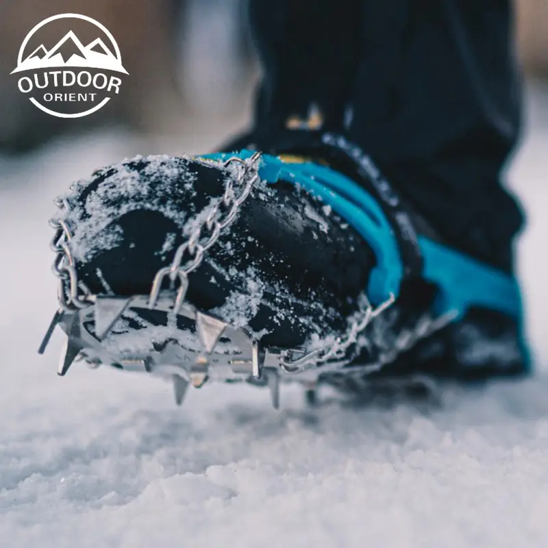 Mousquetons de traction pour la neige, attaches à glace, poignée de neige, 13 pointes de traction avec pointes antidérapantes en acier inoxydable pour la randonnée