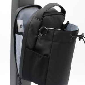 Sac à bandoulière magnétique pour hommes et femmes, sac de sport magnétique, gardez vos effets au sec loin du sol sale de la salle de sport grâce à l'attache magnétique - Product Image 5