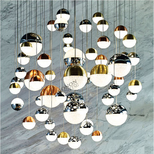 Lustre boule de verre et boule de bulle de cristal de lustre, utilisé pour l'éclairage d'escalier de villa long lustre design suspendu - Product Image 1