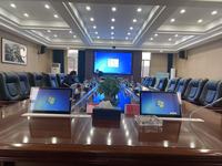 Sistema de videoconferencia LCD de elevación motorizada con micrófono de función de votación de traducción de control remoto para control remoto