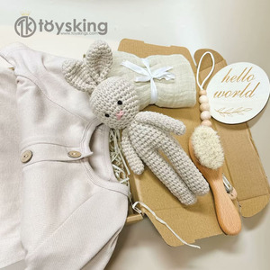 Ensemble cadeau pour bébé unisexe nouveau-né, clip pour sucette doux et couverture pour la douche, emballé dans une boîte cadeau élégante de style jouet - Product Image 2