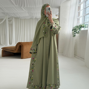 Abaya brodée opulente Loriya pour femmes musulmanes, mode islamique de Dubaï, <span class=keywords><strong>robe</strong></span> <span class=keywords><strong>longue</strong></span> formelle - Product Image 1