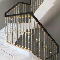 Balustrades d'escalier en laiton doré Main courante moderne de luxe en laiton et clip de verre