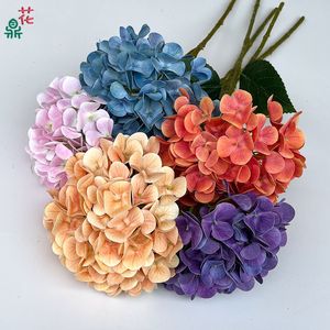 Fleurs artificielles d'hortensia à tige unique en soie pour décoration de mariage, de scène de Noël et d'allée, vente en gros d'usine - Product Image 2