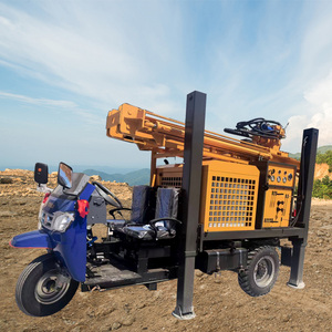Rupsgemonteerde boorinstallatie 200m voor geothermische putten, volledig hydraulische rupsgemonteerde boorinstallatie - Product Image 1