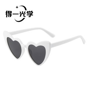 <b>Heart</b> Shape <b>Sunglasses</b> <b>Black</b> Pc Frame Uv400 Women Sunshades - Product Image 2