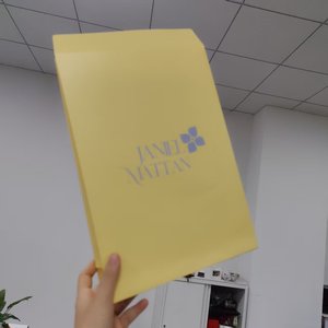 Custom Eco-friendly Self Adhesive Matte Yellow Paper Envelope Bags - Custom Printed Logo Bags for Apparel & Beauty Products - Product Image 3