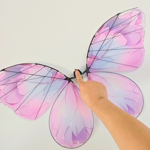 Mariposa Biónica Voladora con Control Remoto y Luces LED, Dron con Alas Aleteantes, al Mejor Precio, Duradero y Ligero, para Bodas y Espectáculos - Product Image 1