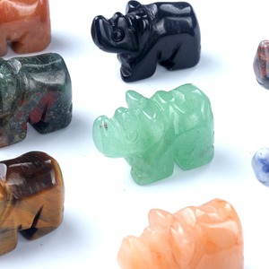Piedra Natural Cristal Mano Animales Tallados Curación Riski Feng Shui Piedra Cuarzo Rosa Rinoceronte Estatua Cristal Animales Piedras Artesanía - Product Image 6