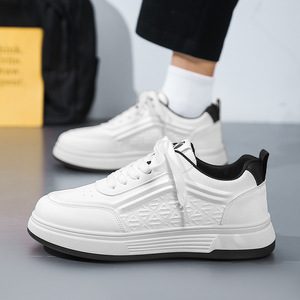 Zapatillas Blancas Modernas para Hombre, Zapatos Deportivos Casuales - Product Image 1