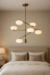 Lustre Sputnik en laiton de style mid-century, 6 lumières, globe en verre blanc Stilnovo, luminaire suspendu pour salon - Product Image 2