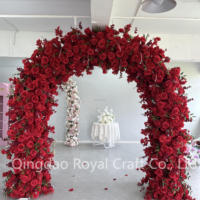 Arche florale romantique en forme de cœur pour mariage, avec fleurs artificielles 5D roses et rouges, et tissu bordeaux