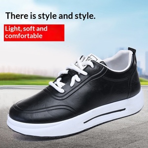Zapatos de Hombre con Suela Gruesa para Primavera/Otoño 2026, Zapatillas Deportivas Versátiles de Color Sólido, Calzado Deportivo Casual con Suela Suave para Uso Diario - Product Image 2