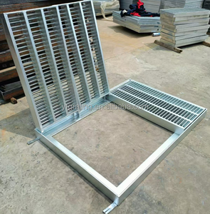 Rejilla de Acero Inoxidable Galvanizado de Alta Resistencia de Singapur con Apertura de Bisagra para Cubrir Canales de Drenaje Exteriores - Product Image 1