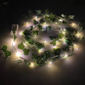 Lampes de jardin solaires à LED avec <span class=keywords><strong>guirlande</strong></span> de feuilles vertes artificielles blanc chaud pour l'intérieur et l'extérieur. - Product Image 5