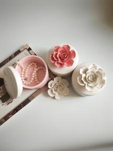 Luxury Flower Lid Design <strong>Ceramic</strong> <strong>Jewelry</strong> <strong>Box</strong> with Lid for <strong>Decoration</strong> - Product Image 4