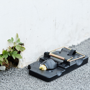 OWLTRA-trampa para roedores reutilizable para niños, trampa de plástico negro para roedores y ratones - Product Image 4