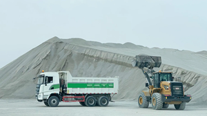 รถดัมพ์ SYZ308C-8(V) รถบรรทุก24Ton พร้อมเครนผลิตจากจีน - Product Image 6