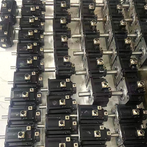 Motor Original 1fk7042-2af71-1qg0-z K23 1FK7060-5AF71-1ZZ9-Z, Motor de Accionamiento de 1.5KW para Robot, 1fk7042-2af71-1qg0-z K23 1FK7060-5AF71-1ZZ9 - Product Image 4