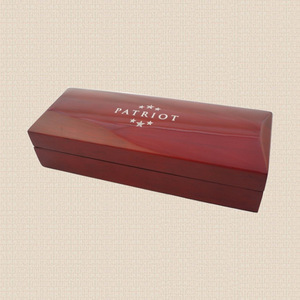 Caja de joyería de madera Patriot de 20x8x4cm para collares, anillos, organizadores de almacenamiento de bolígrafos - Product Image 1