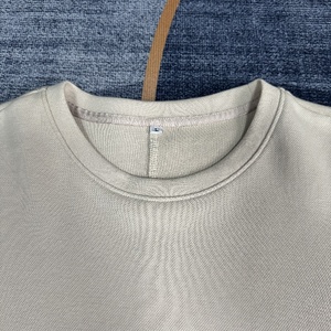 T-shirt <span class=keywords><strong>da</strong></span> uomo personalizzata 100% cotone a maniche corte, tinta unita, casual con orlo a spacco e top <span class=keywords><strong>da</strong></span> indossare sopra - Product Image 3