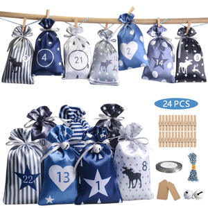 Paquete de 24 Bolsas Modernas para Calendario de Adviento Navideño, Material Satinado, Tamaño 12x21, Bolsas de Regalo para Joyería, Dulces y Decoración - Product Image 1
