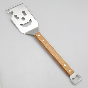 5 en 1 Grill Spatule En Acier Inoxydable pour Grill Extérieur BBQ Flip Fourchette Couteau Bord Dentelé Ouvre-<span class=keywords><strong>Bouteille</strong></span> <span class=keywords><strong>Barbecue</strong></span> Turner - Product Image 2