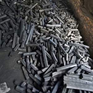 Carbón de briquetas de aserrín de alta resistencia, combustible industrial de alto rendimiento y larga duración, base de producción en Vietnam. - Product Image 1