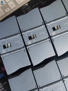 คอนโทรลเลอร์ PLC เซ็นเซอร์โมดูลอินพุตดิจิตอลยี่ห้อใหม่ SM1221 221-1BH32-0XB0 221-1BH3 - Product Image 1