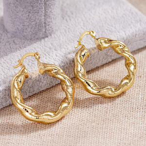 Orecchini a Spirale Texturizzati per Donne, Design Irregolare, Stile Chic Shein, Gioielli alla Moda, Regalo Quotidiano - Product Image 6