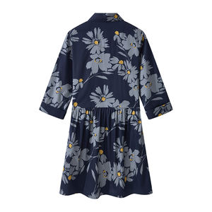 Robe décontractée élégante pour femmes, coupe trapèze, 100% coton, écologique, imprimé floral numérique, longueur genou, manches poignet - Product Image 1