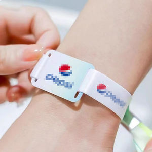 Braccialetto NFC RFID Multi-Frequenza con Mini Tag Impermeabile, Compatibile con Tessere Associative e Controllo Accessi - Product Image 3