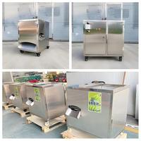 Automatische machine voor het verwijderen van de schil van groene bananen, van roestvrij staal, ook geschikt voor plantains.
