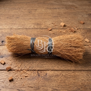 La fibra de coco cruda de color marrón claro es una opción perfecta para manualidades ecológicas y sostenibles. - Product Image 6