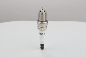 Bujía de Níquel CHEYU ZF6RFGP con Garantía de 30000 Millas, Compatible con Múltiples Modelos para Reequipamiento/Actualización - Product Image 5