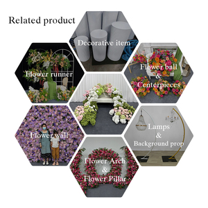 Composizione Floreale Artificiale di Ortensie Bianche, Rosa e Verdi Adatta per Decorazioni di Matrimoni ed Eventi - Product Image 5