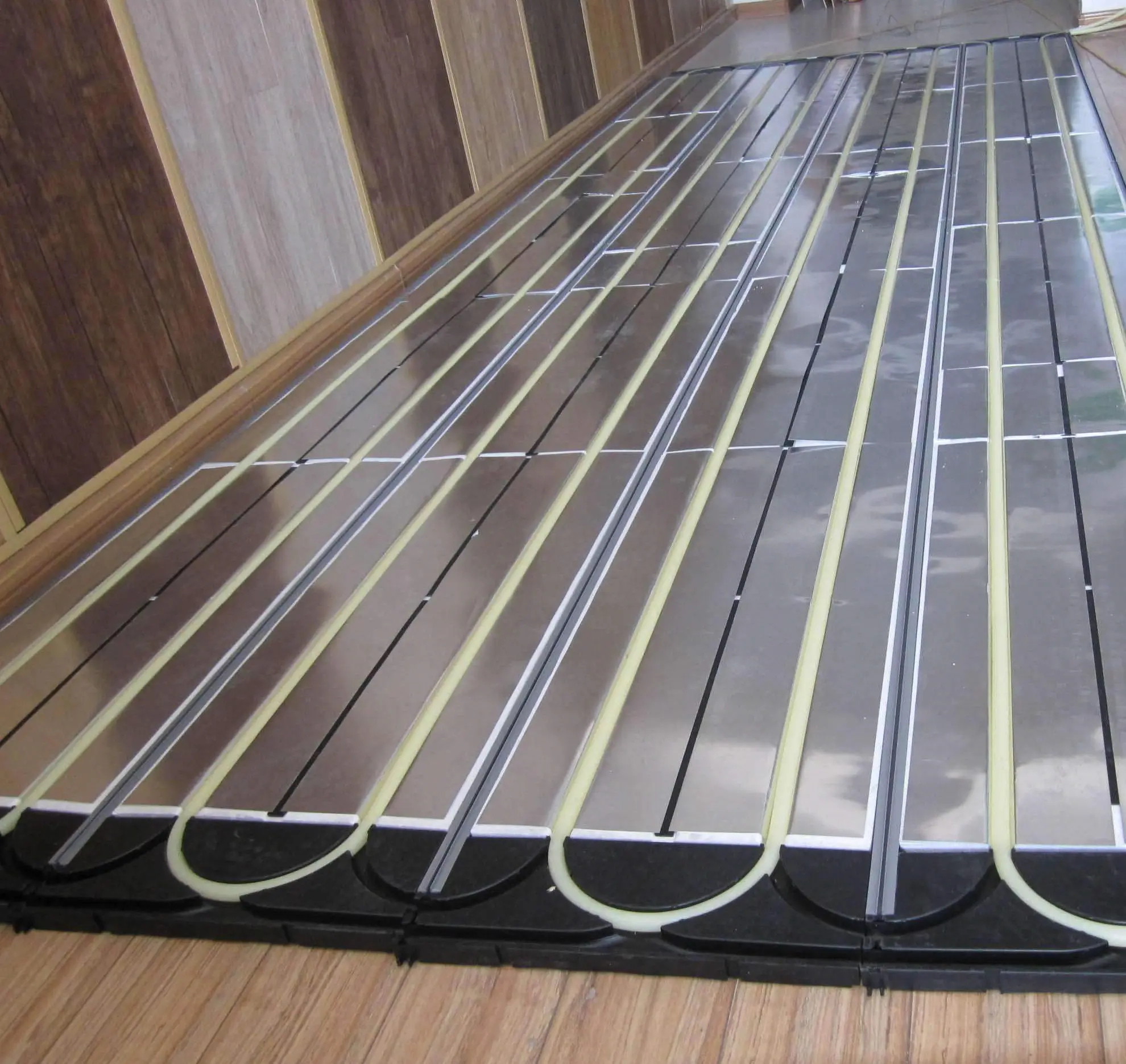EPS underfloor 16MM PIPE hydronic heating cooling system XPS Foam Board easy-installation heating panel