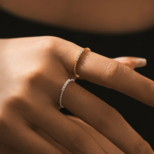 แหวนมอสซาไนต์ประกายระยิบระยับ ดีไซน์ Eternity Band เงินแท้ S925 สามารถสวมซ้อนกันได้ แหวนนิ้วยอดนิยมสำหรับผู้หญิง เครื่องประดับสำหรับงานปาร์ตี้ - Product Image 2
