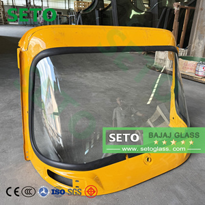 <span class=keywords><strong>Pare</strong></span>-<span class=keywords><strong>brise</strong></span> laminé personnalisé pour auto-rickshaw Bajaj RE, <span class=keywords><strong>remplacement</strong></span> de vitre avant, <span class=keywords><strong>prix</strong></span> <span class=keywords><strong>d</strong></span>'usine - Product Image 5