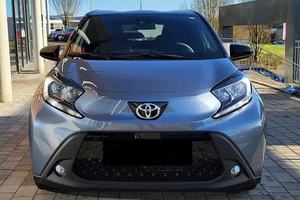 Auto usate a prezzi accessibili 2025 Toyota <span class=keywords><strong>Aygo</strong></span> X Teamplayer <span class=keywords><strong>1.0</strong></span> SUV pronto per l'uso, nessun incidente pronto per la spedizione in tutto il mondo - Product Image 6