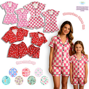 Conjunto de Pijamas Familiares Ruidian OEM, <span class=keywords><strong>Pijama</strong></span> de Manga Corta para Mamá, Niña y Adulta, 100% Seda, Casual, con Botones y Solapa, Ropa de Dormir Navideña - Product Image 1