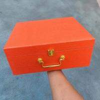 Boîte avec logo personnalisé en gros Boîte en bois texture crocodile pour cadeaux Paquet de stockage de montres bijoux de luxe Boîtes en cuir PU